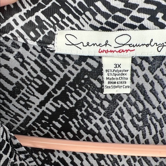 French Laundry Black and White Patterned Mesh Blouse - Picture 3 of 3